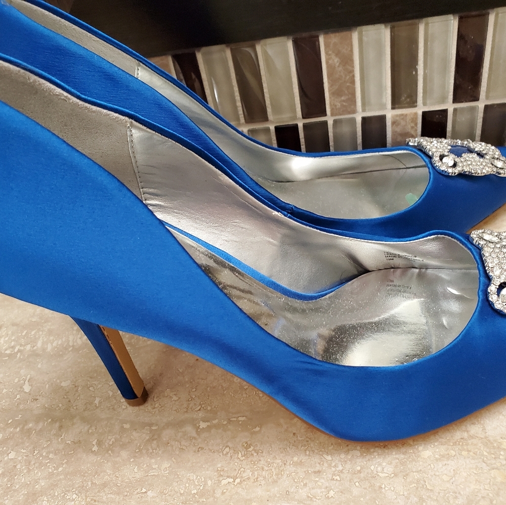 Shoe - Picture 2 of 4